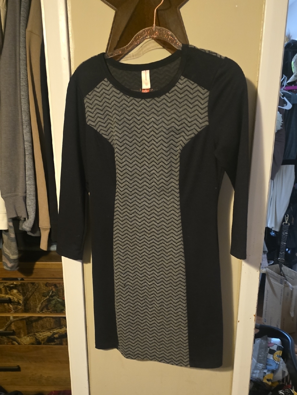 Black & Gray Chevron-Panel Women's Dress New Medium